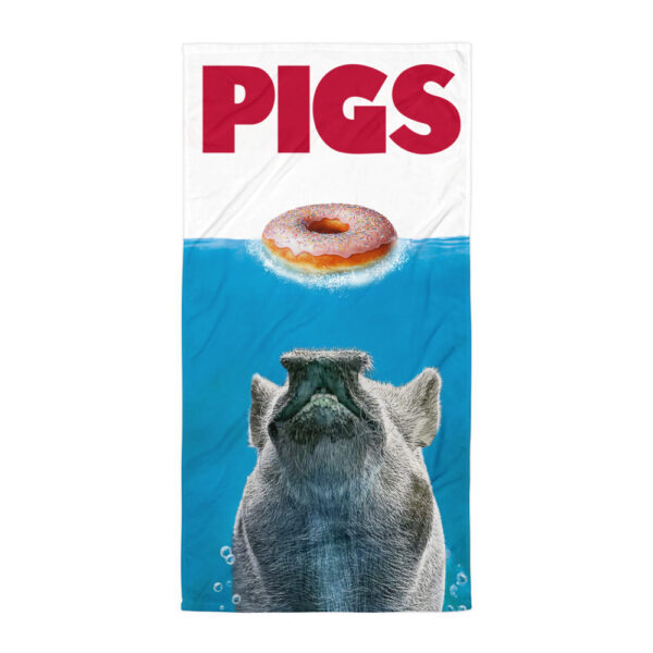 Pigs Jaws Bath Towel